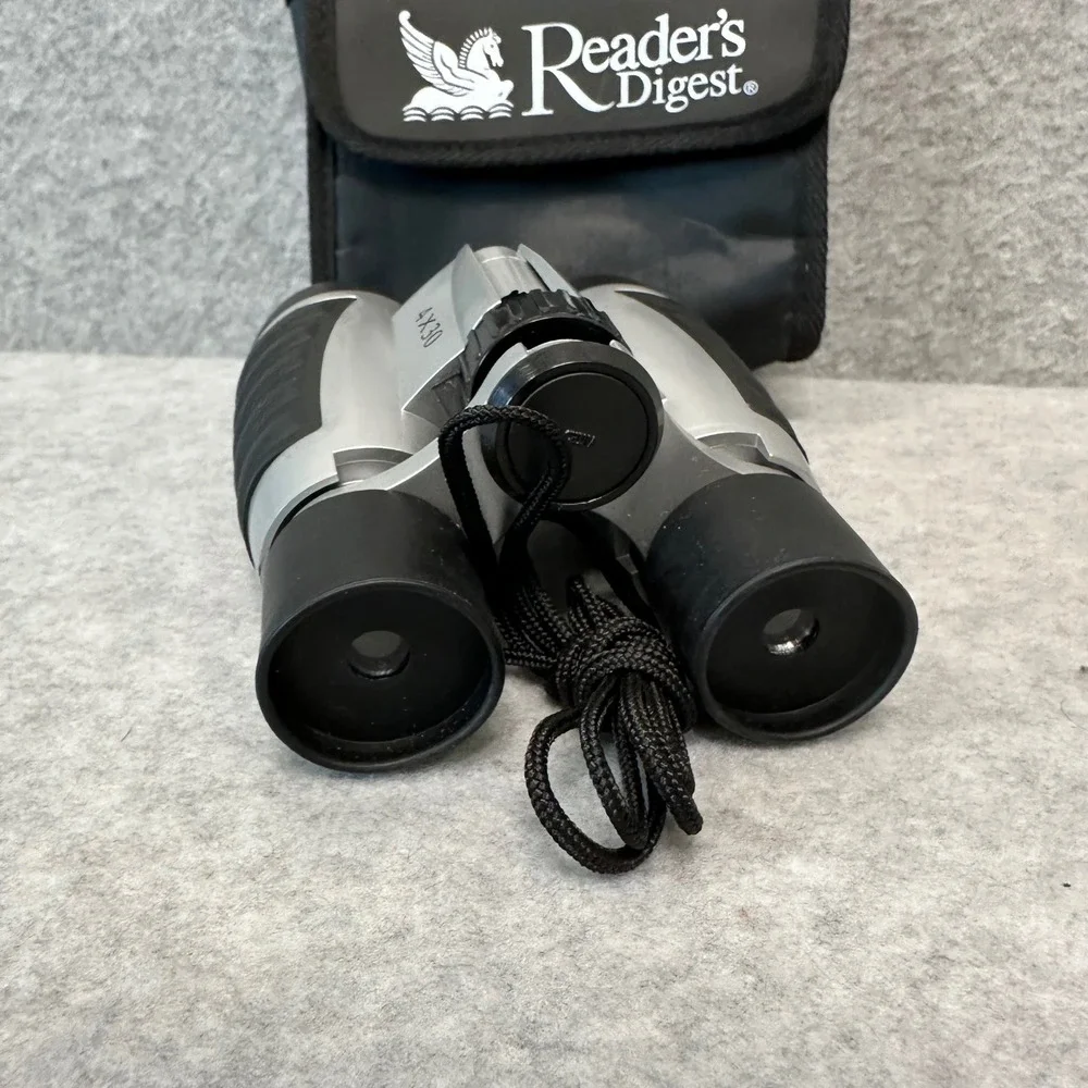 Readers Digest 4x30 Compact Binoculars Silver Black with Carrying Case and Strap
